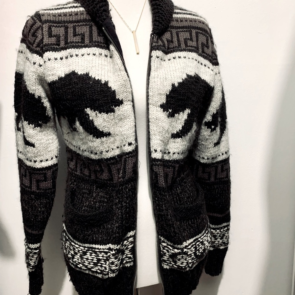 Men’s sweater